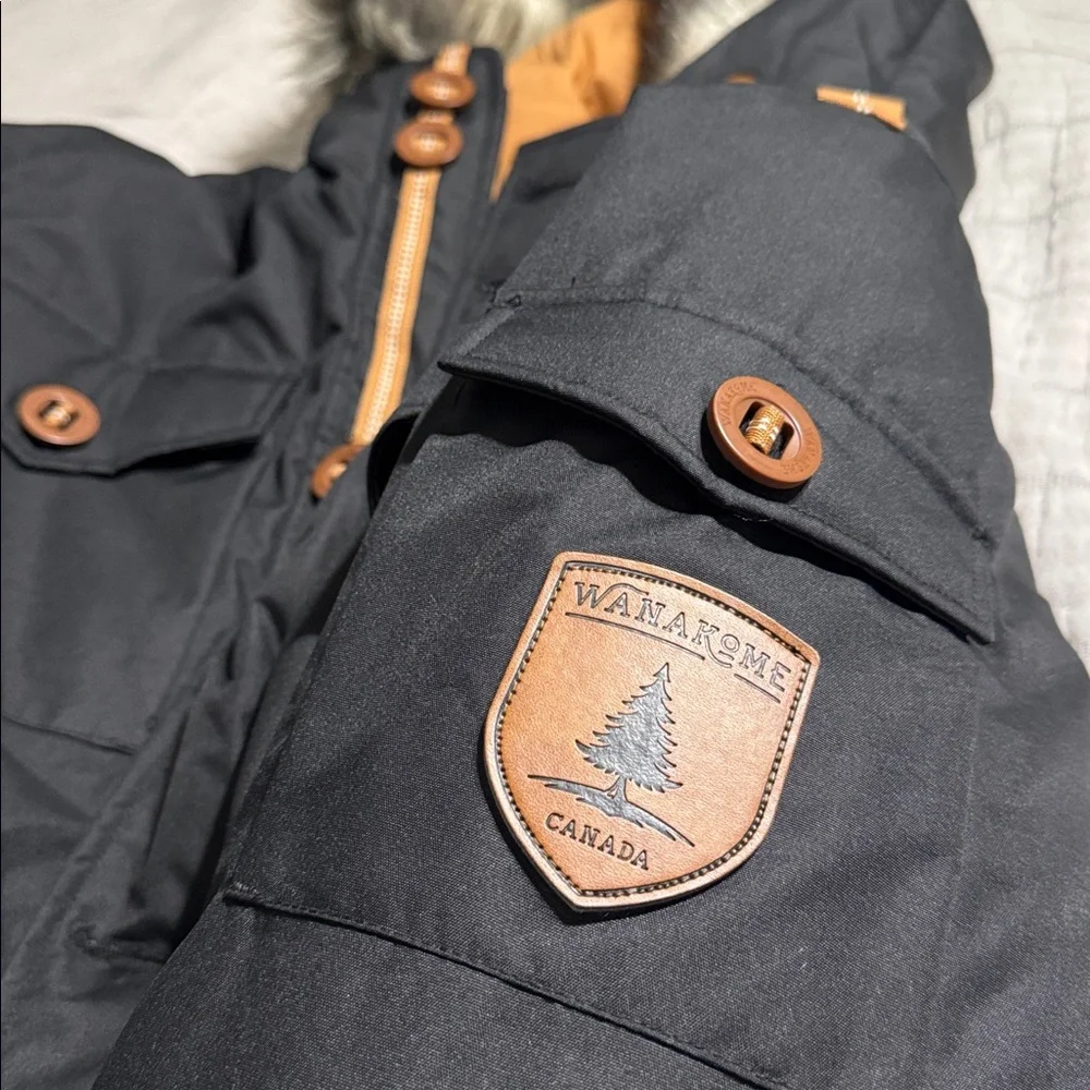 Wanakome Black and Tan Parka with Faux Fur Trim - Picture 4 of 4